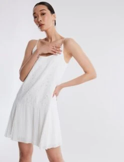 Deals BCBGMAXAZRIA Store -Deals BCBGMAXAZRIA Store 2.28 D ADR60386 100 2 HiRes