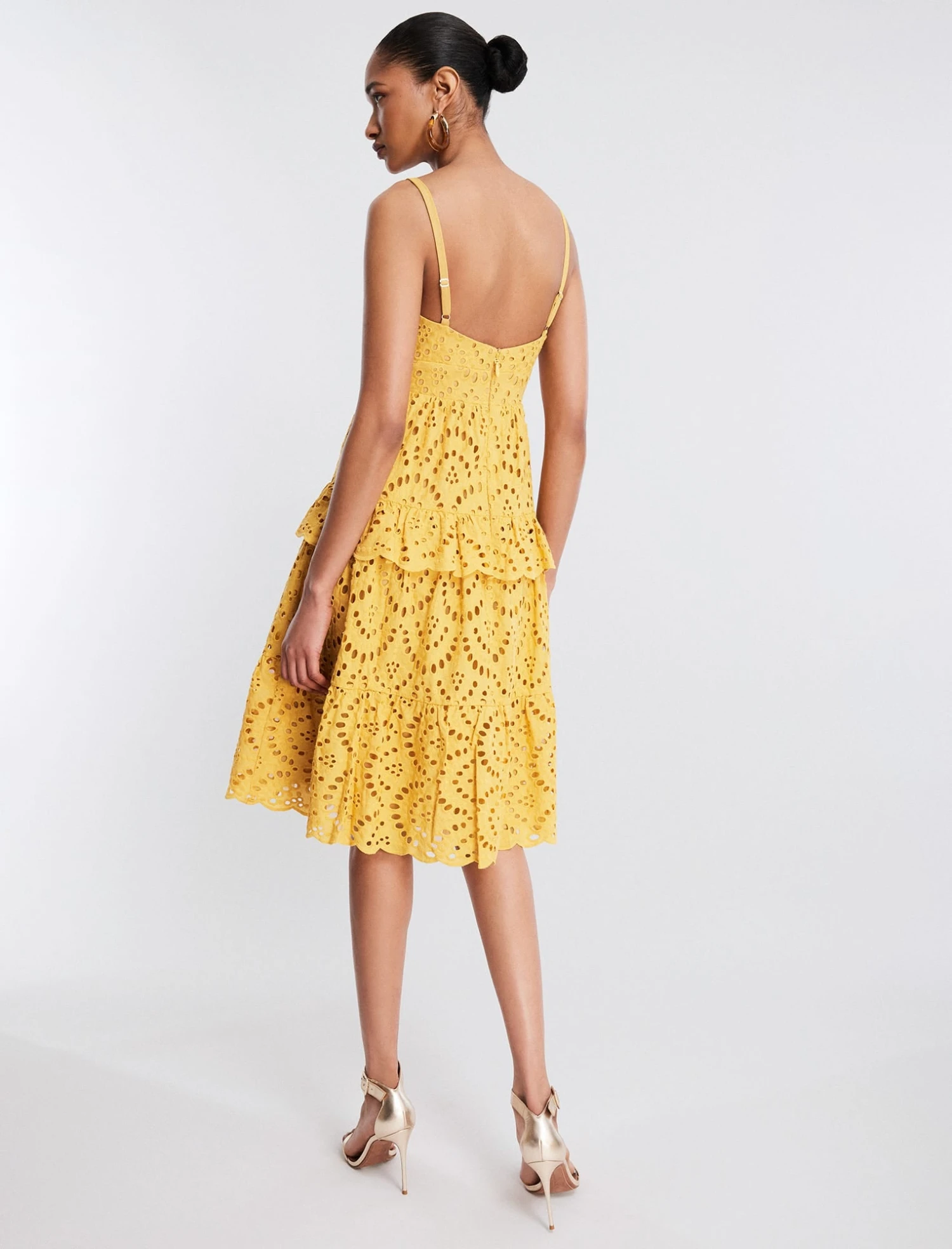 BCBGMAXAZRIA Camille Eyelet Lace Midi Dress 4 BCBGMAXAZRIA Camille Eyelet Lace Midi Dress - Image 4