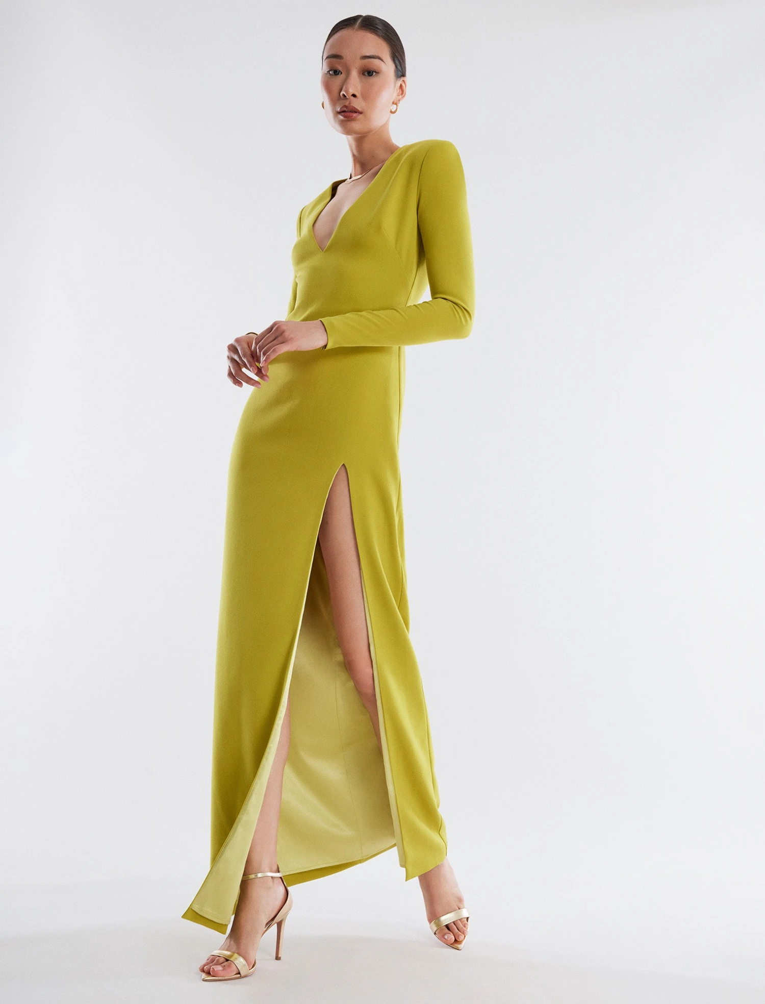 BCBGMAXAZRIA Apollo Long Sleeve Gown 5 BCBGMAXAZRIA Apollo Long Sleeve Gown - Image 5