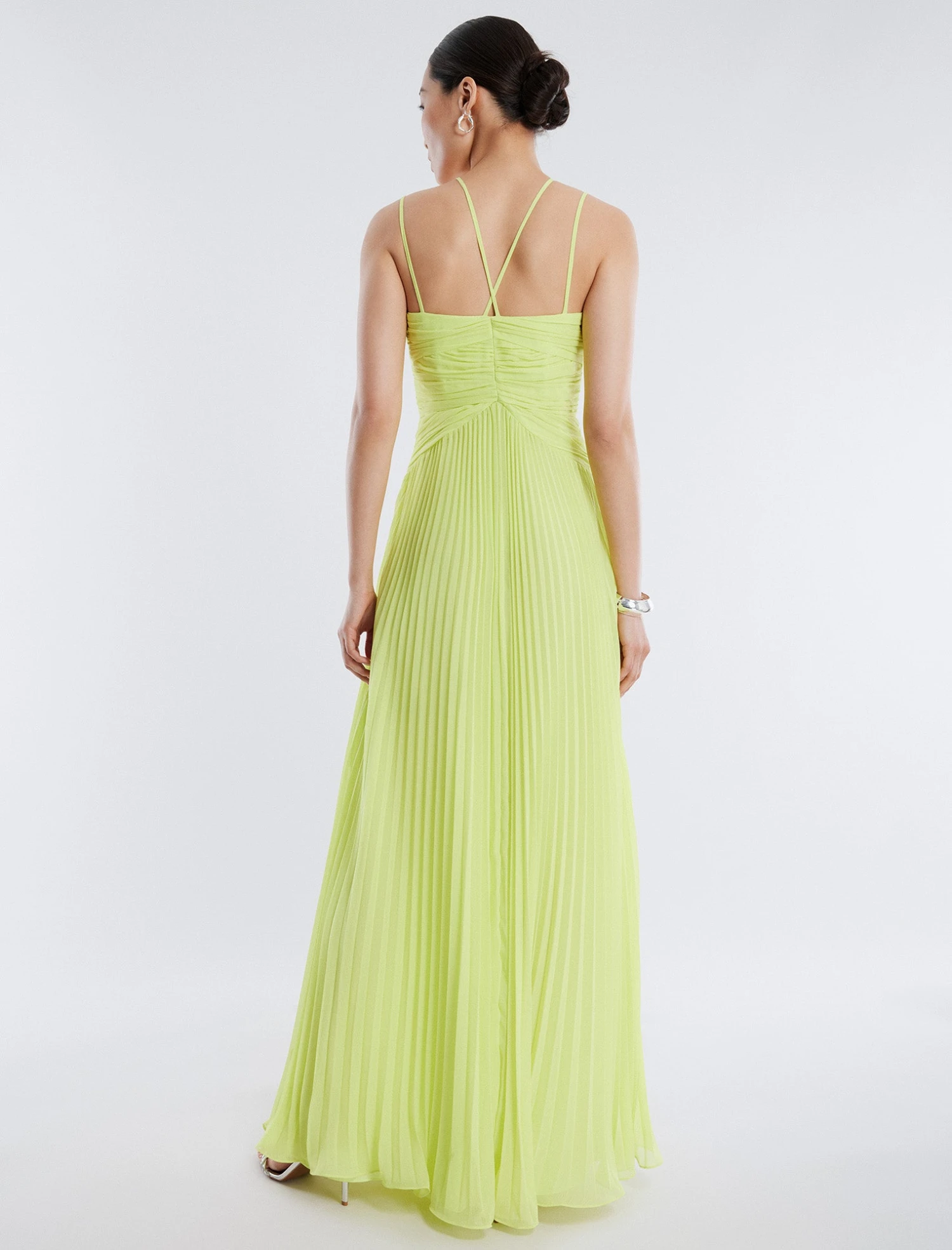 BCBGMAXAZRIA Ziv Chiffon Gown 4 BCBGMAXAZRIA Ziv Chiffon Gown - Image 4