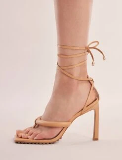 BCBGMAXAZRIA Pelia Thong Sandal Heel 11 BCBGMAXAZRIA Pelia Thong Sandal Heel -Deals BCBGMAXAZRIA Store MX2PEL28 6